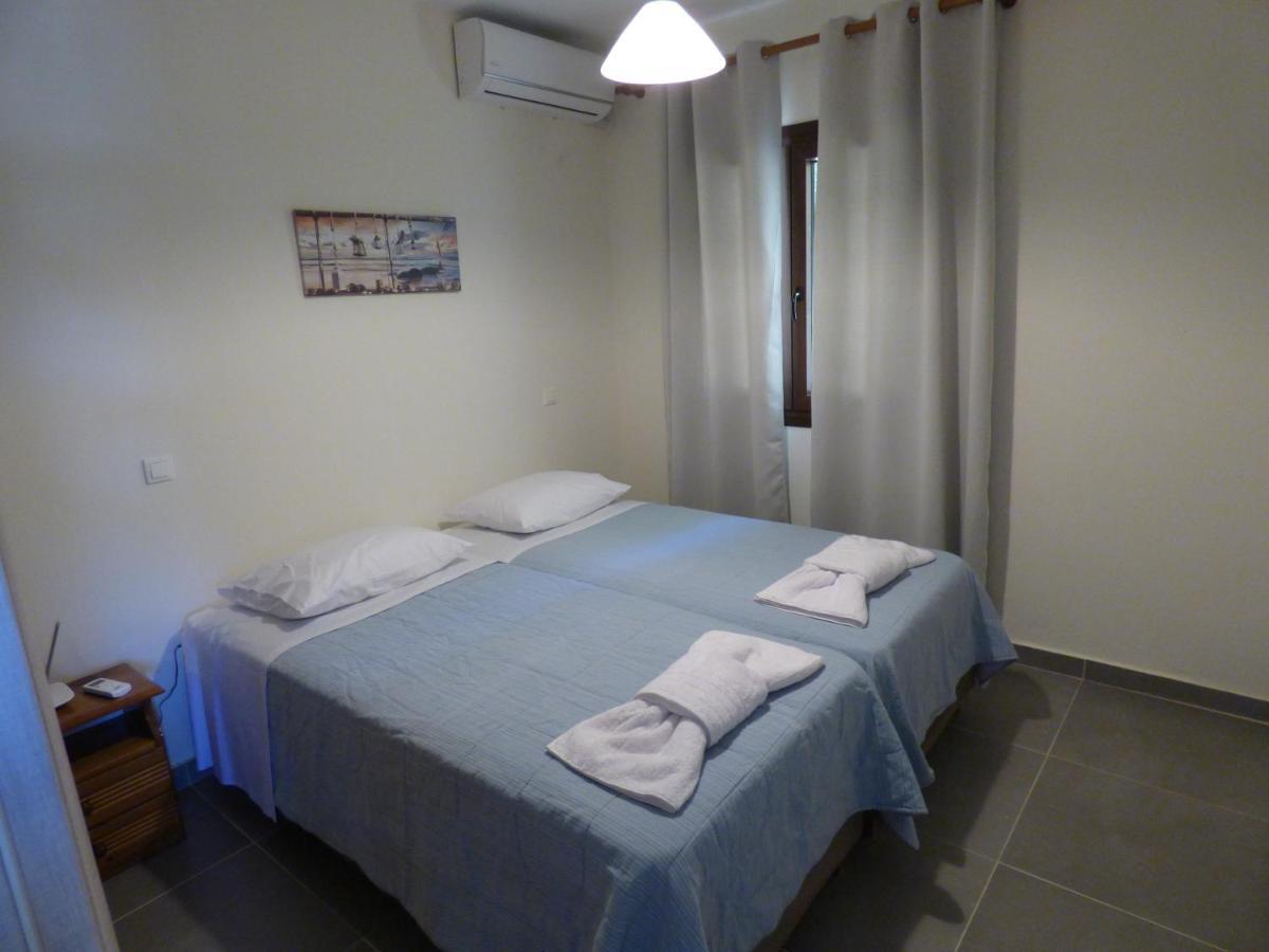 Natashas Apartments Ypsos Extérieur photo